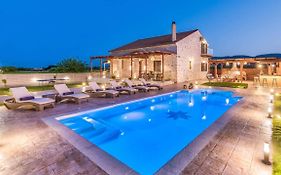 Zante Poolside Paradise - La Vite Stone Villa